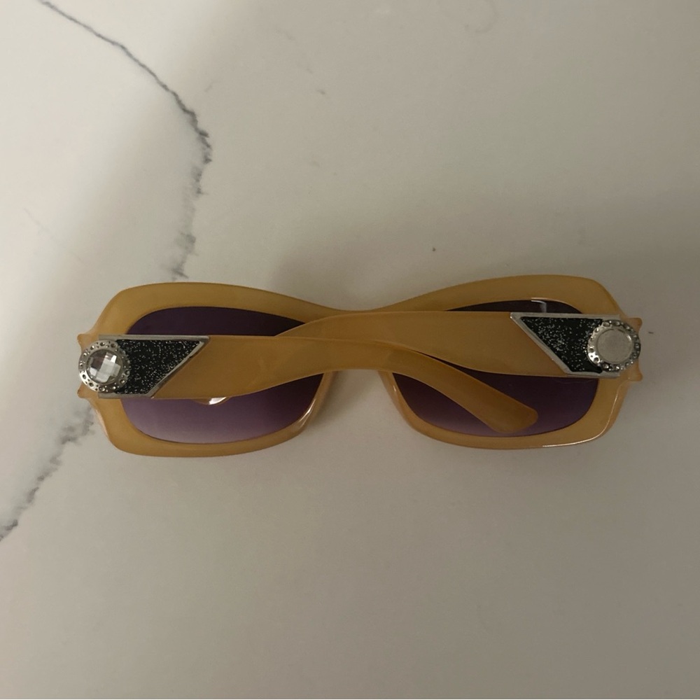 Stylish Yellow Sunglasses